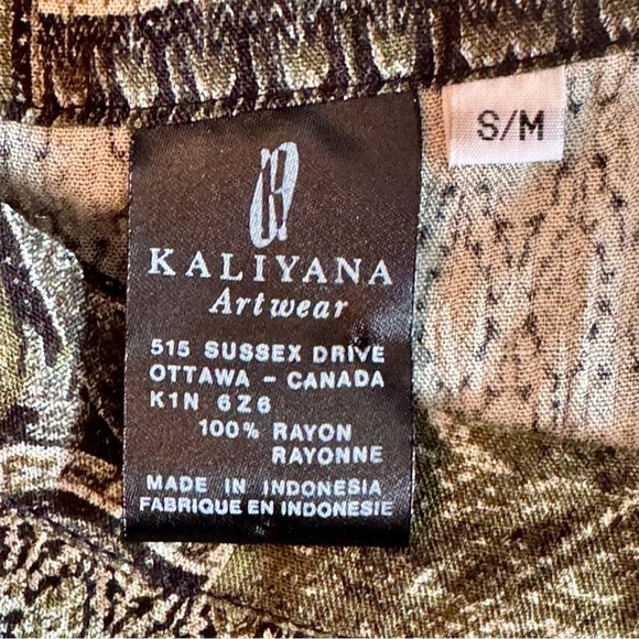 Elegant Green Maxi Dress - Picture 15 of 16